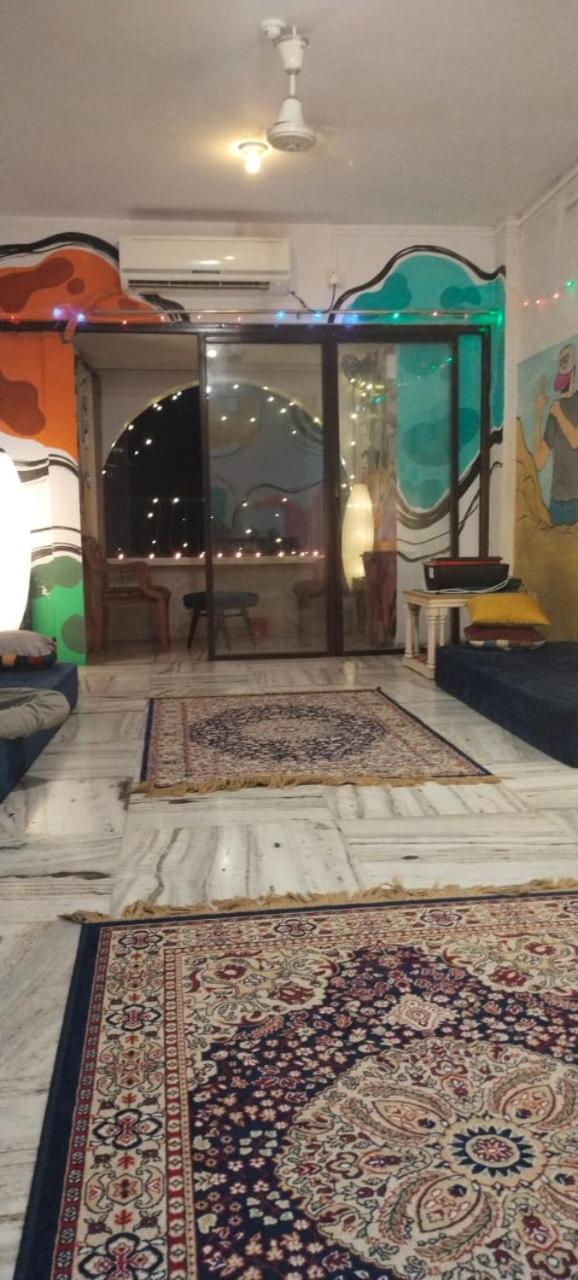 Krazy Solo Hostel Mumbai Ngoại thất bức ảnh